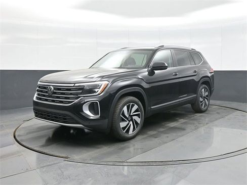 New 2026 Volkswagen Atlas SEL image 3