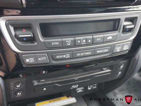 Used 2022 Honda Pilot Black Edition image 37