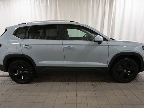 New 2026 Volkswagen Taos SEL AWD/4WD image 14