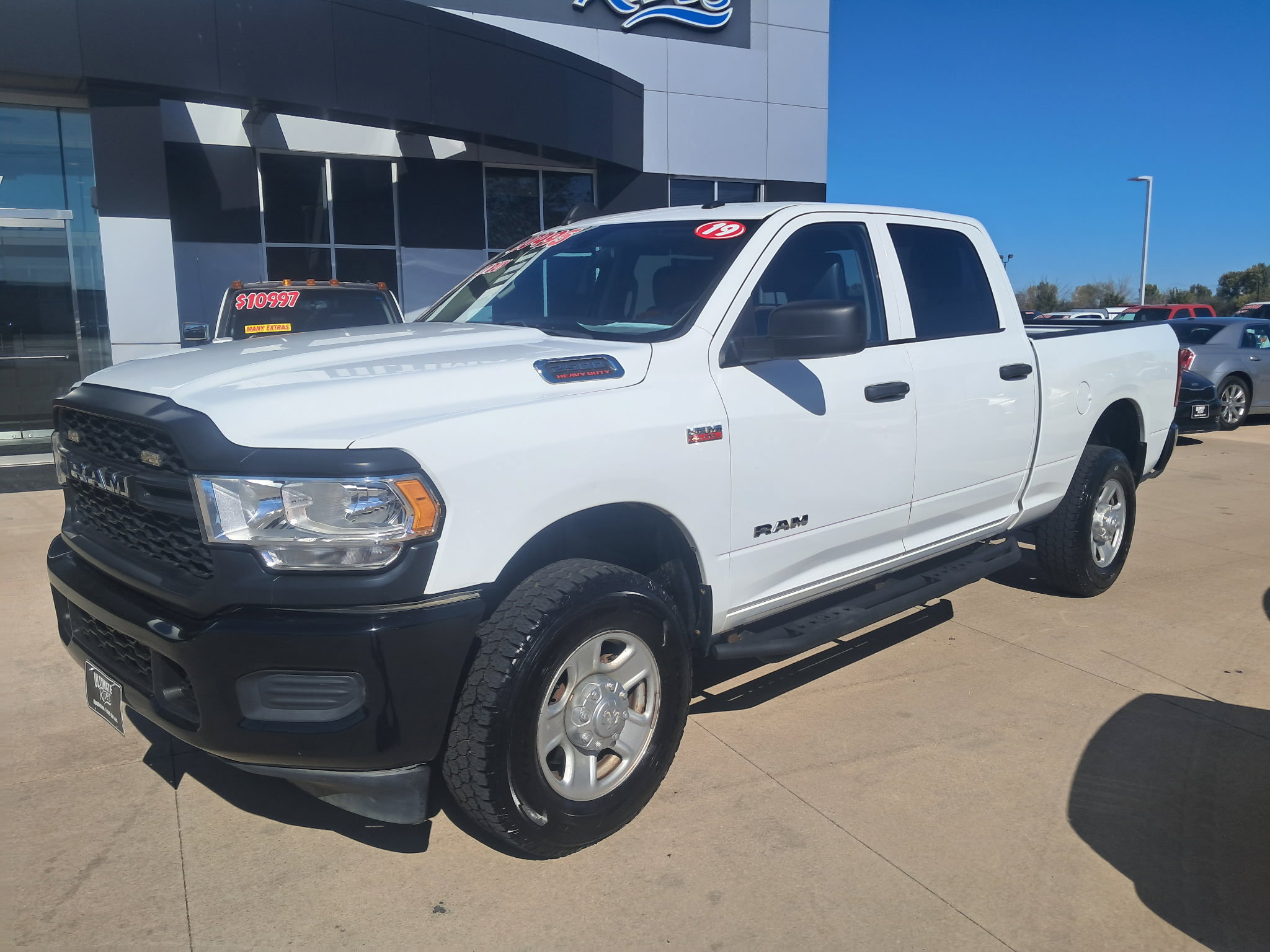 Used 2019 RAM 2500 Tradesman AWD/4WD image 1