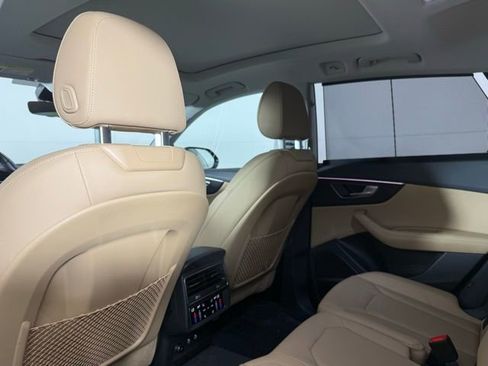 Used 2023 Audi Q8 Premium Plus w/ Premium Plus Package image 24