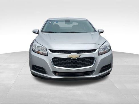 Used 2016 Chevrolet Malibu LT w/ Power Convenience Package image 8