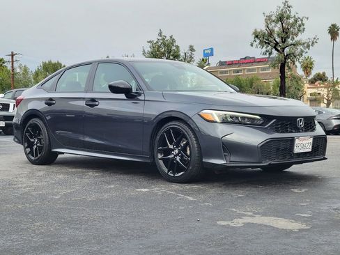 Used 2025 Honda Civic Sport image 33