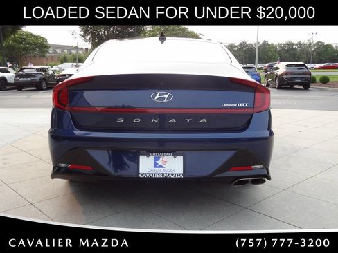Used 2021 Hyundai Sonata Limited w/ Preferred Accessory Package FWD image 5
