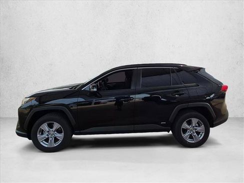 Used 2025 Toyota RAV4 XLE w/ Weather Package AWD/4WD image 8