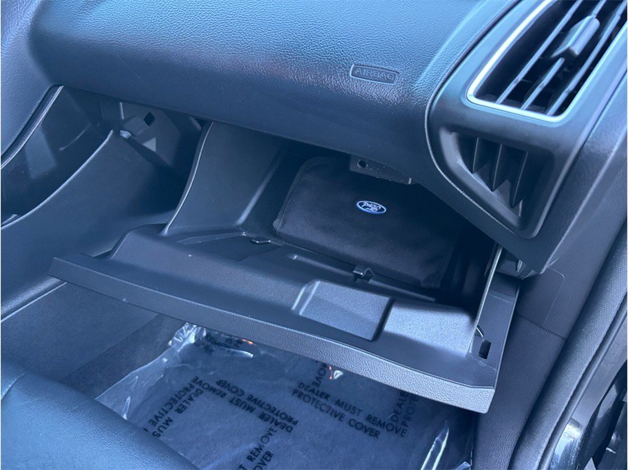 Used 2015 Ford Focus Titanium w/ Titanium Cold Weather Package FWD image 37