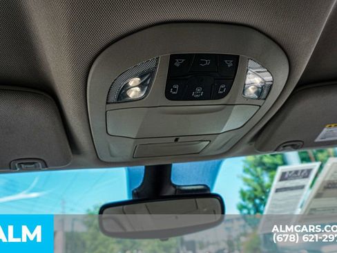 Used 2023 Chrysler Voyager LX FWD image 38