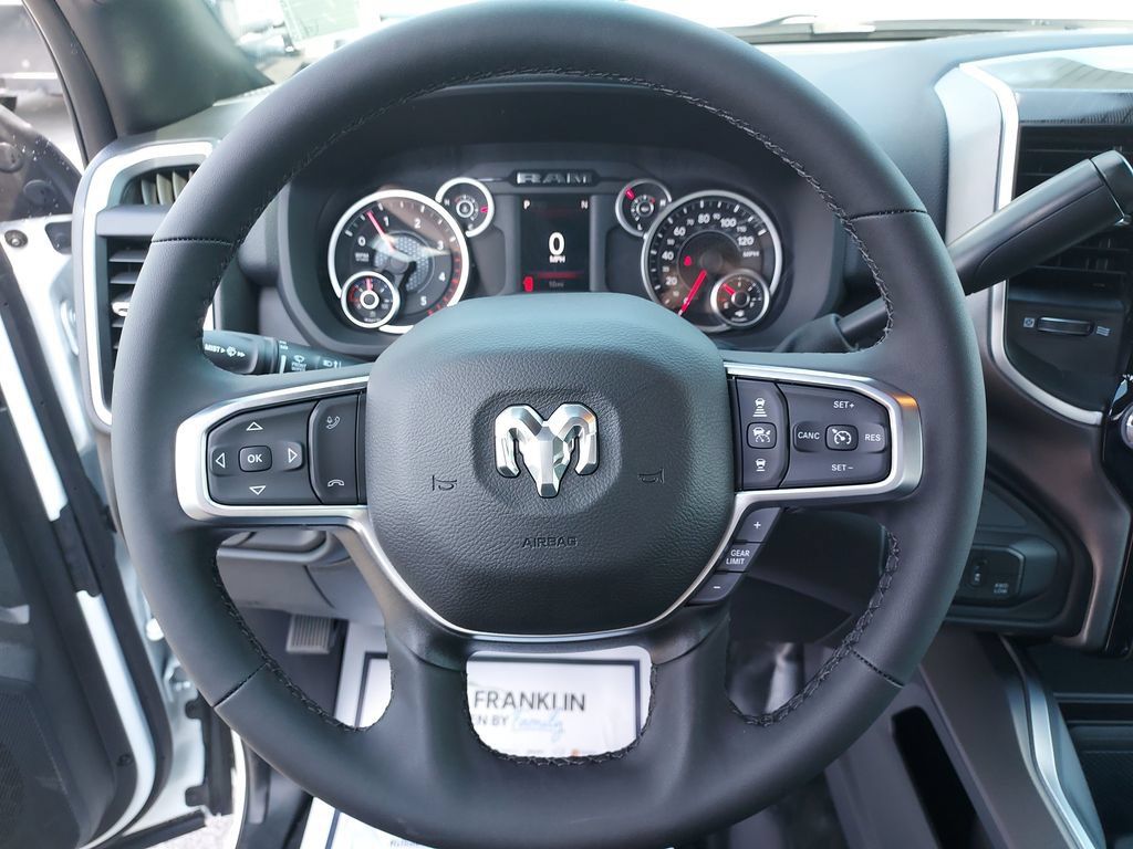 New 2027 RAM 3500 Big Horn AWD/4WD image 17