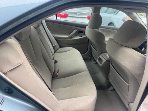 Used 2009 Toyota Camry SE FWD image 14