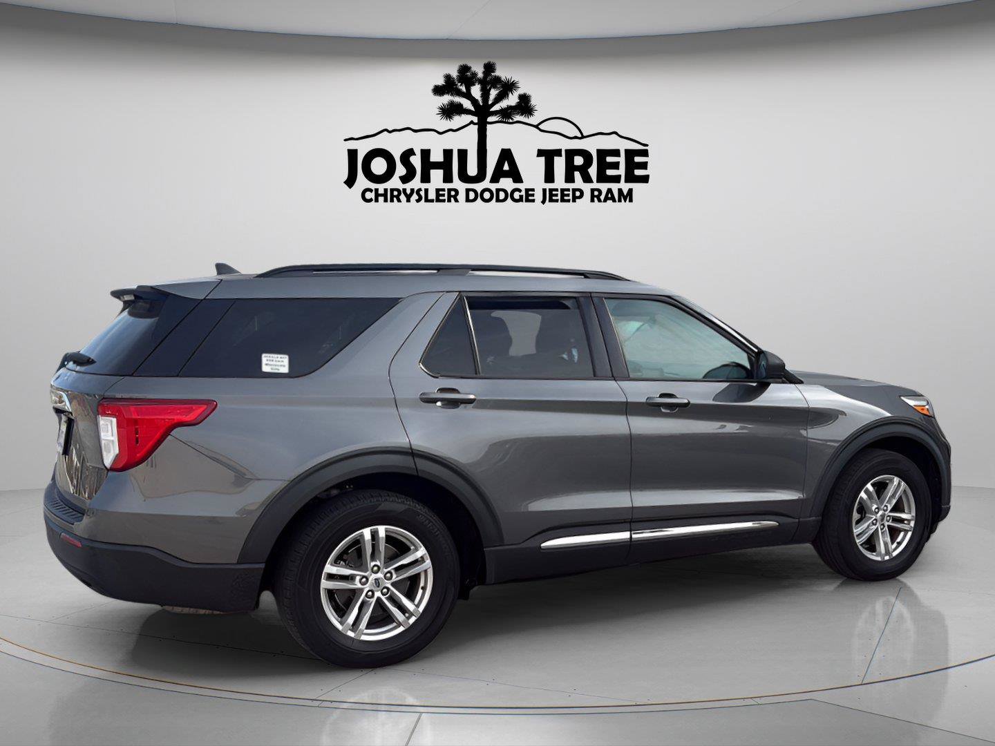 Used 2022 Ford Explorer XLT RWD image 11