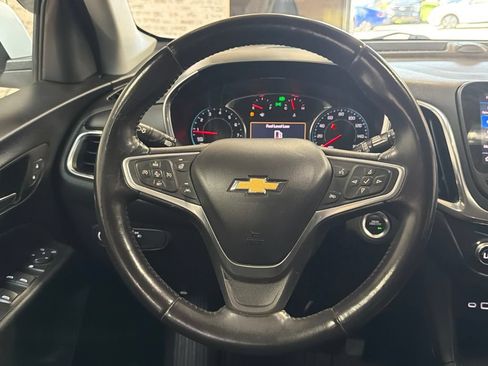 Used 2022 Chevrolet Equinox LT FWD image 24