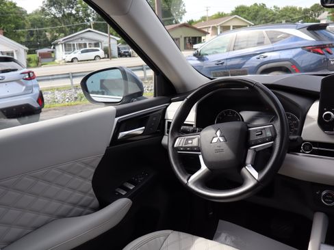 Used 2022 Mitsubishi Outlander SEL AWD/4WD image 15
