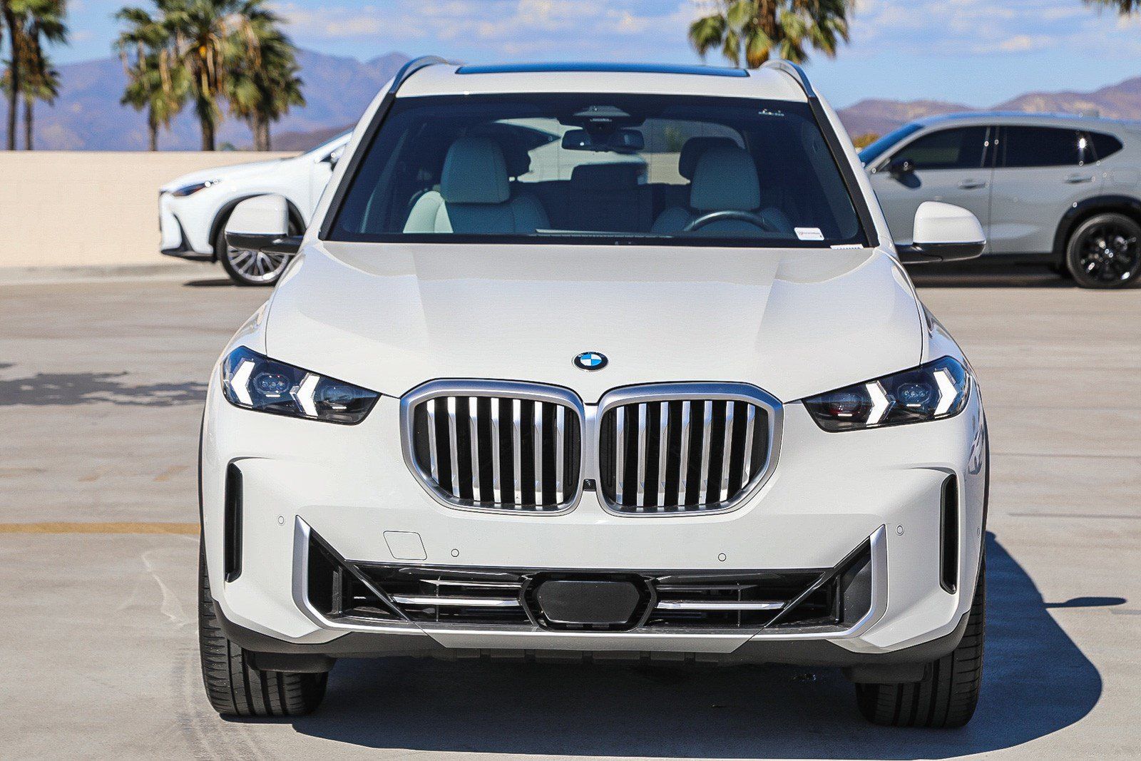 Used 2024 BMW X5 sDrive40i w/ Parking Assistance Package RWD image 2