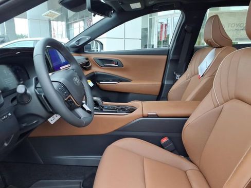 New 2026 Toyota Crown Signia w/ Advanced Technology Package AWD/4WD image 5