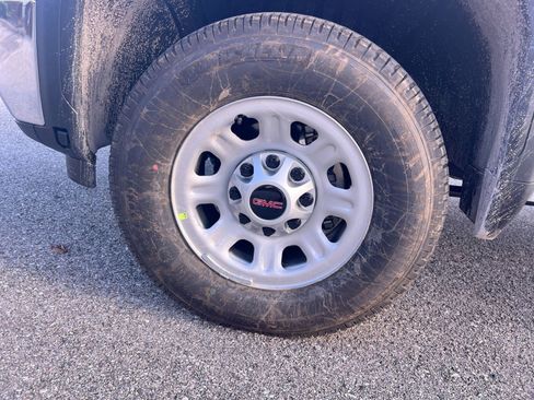 New 2026 GMC Sierra 2500 Pro w/ Convenience Package image 11