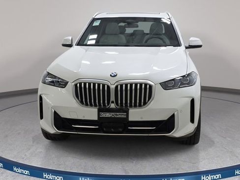 Certified 2026 BMW X5 xDrive40i w/ Premium Package AWD/4WD image 2