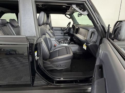 Used 2026 Ford Bronco Outer Banks AWD/4WD image 5
