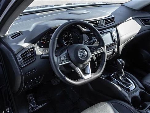 Used 2020 Nissan Rogue SL w/ Premium Package image 10