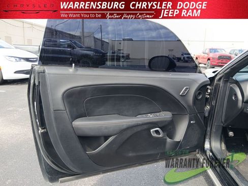 Used 2023 Dodge Challenger SXT w/ Plus Package image 13