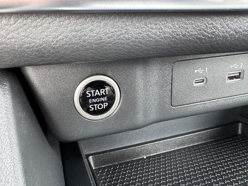 Used 2023 Nissan Rogue SV image 21