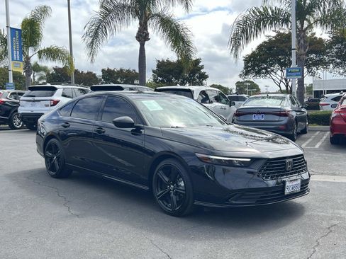 Certified 2025 Honda Accord Sport image 29