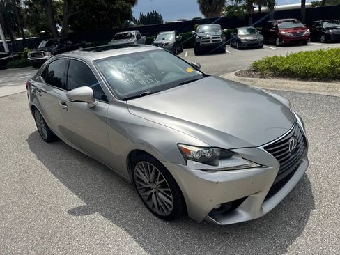 Used 2016 Lexus IS 200t w/ Premium Package RWD image 2