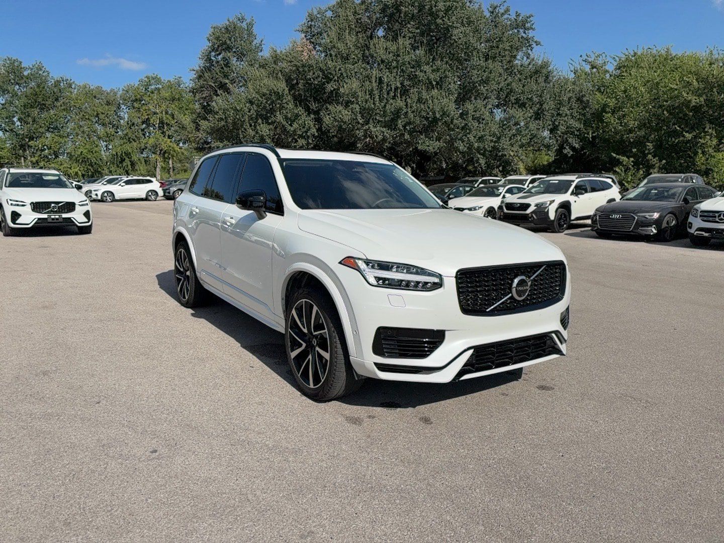 Certified 2023 Volvo XC90 T8 Plus w/ Protection Package AWD/4WD image 8