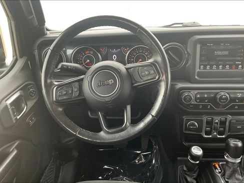 Used 2023 Jeep Wrangler Sport image 5