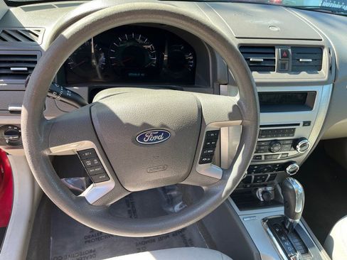 Used 2012 Ford Fusion SE image 12