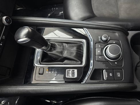 Used 2020 MAZDA CX-5 Touring FWD image 30