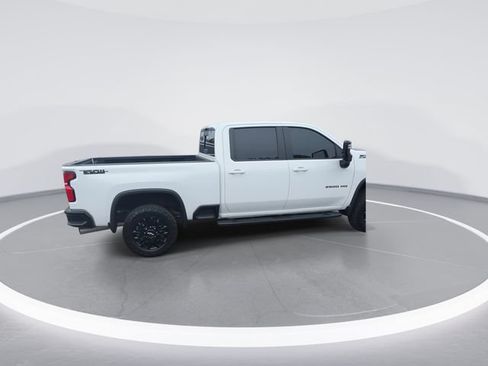Used 2025 Chevrolet Silverado 2500 LT w/ Trail Boss Package AWD/4WD image 9