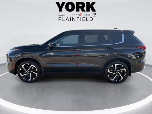 Used 2024 Mitsubishi Outlander SE Black Edition AWD/4WD image 8