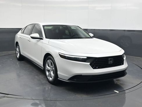 New 2026 Honda Accord LX image 2