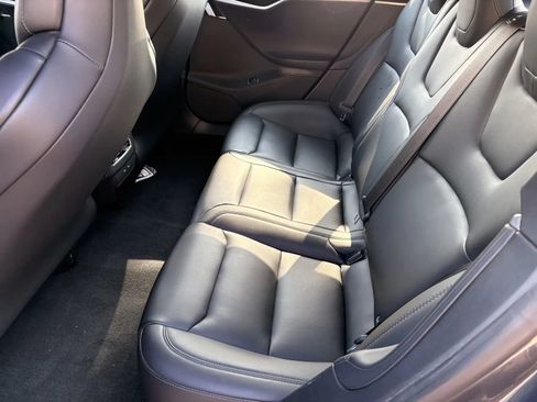 Used 2018 Tesla Model S 100D AWD/4WD image 9