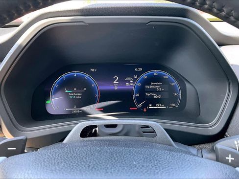 Used 2024 Toyota Grand Highlander AWD image 25