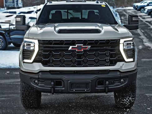 New 2026 Chevrolet Silverado 2500 ZR2 w/ ZR2 Bison Edition image 5