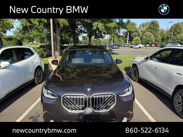 Used 2026 BMW X3 xDrive30i w/ Premium Package AWD/4WD image 2