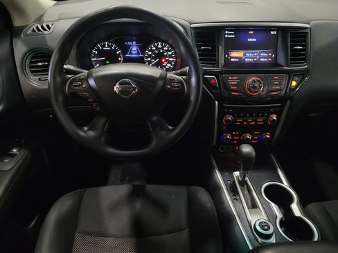 Used 2019 Nissan Pathfinder S AWD/4WD image 22