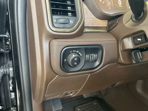 Used 2025 RAM 2500 Limited image 46