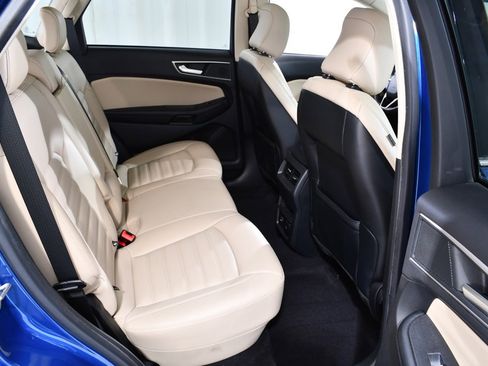 Used 2022 Ford Edge SEL w/ Convenience Package image 19