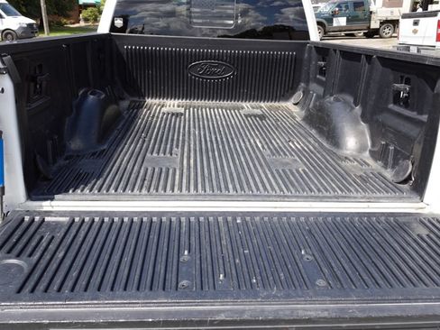 Used 2016 Ford F150 XLT w/ Equipment Group 302A Luxury AWD/4WD image 13