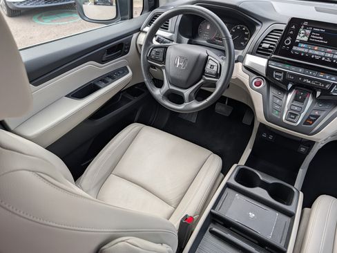 Used 2025 Honda Odyssey EX-L image 9