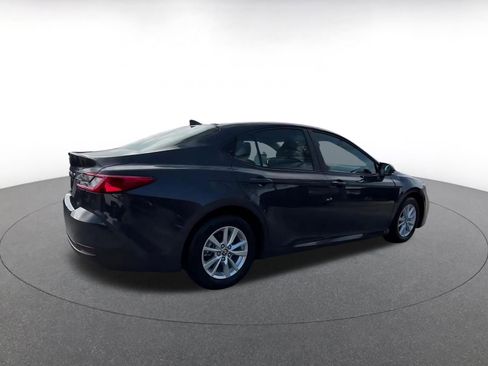 Used 2025 Toyota Camry LE image 15