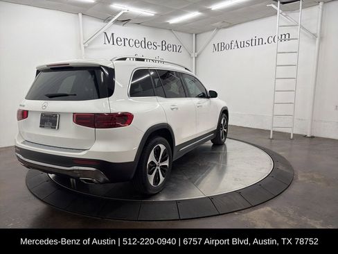 Used 2026 Mercedes-Benz GLB 250 image 8