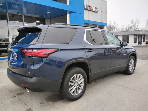 Used 2023 Chevrolet Traverse LT image 36