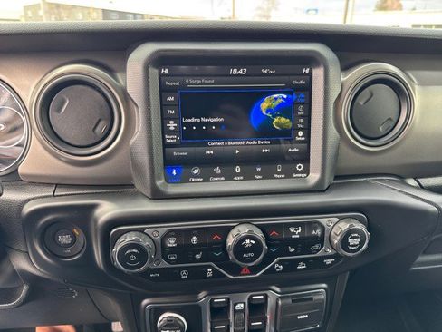 Used 2022 Jeep Wrangler Unlimited Sport w/ Sun And Sound Package image 15