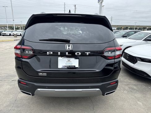 Certified 2026 Honda Pilot EX-L image 10