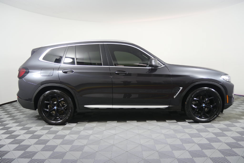 Used 2022 BMW X3 sDrive30i w/ Convenience Package RWD image 3