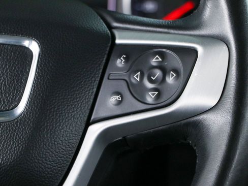Used 2022 GMC Terrain SLT w/ LPO, Floor Liner Package AWD/4WD image 14