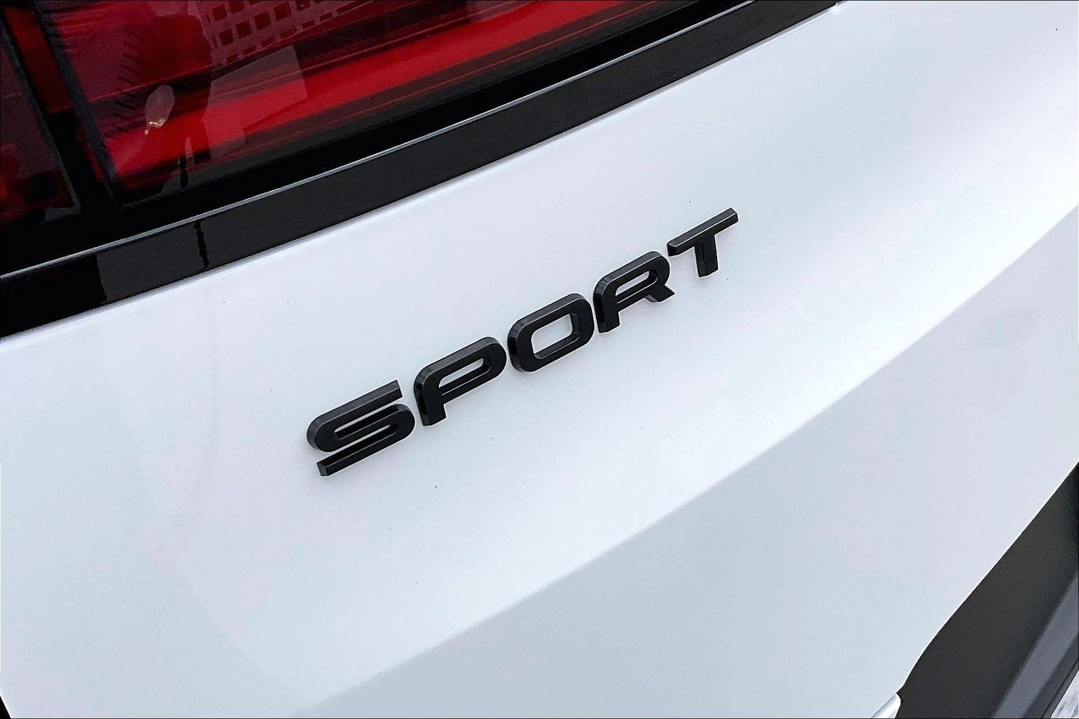 New 2026 Land Rover Range Rover Sport SE AWD/4WD image 9
